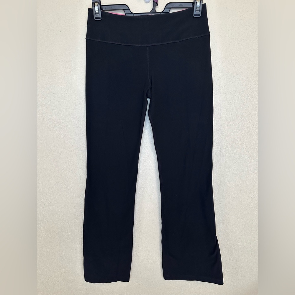 Lululemon Reversible Groove Flare Pants Black Pink Waistband Yoga Size 8